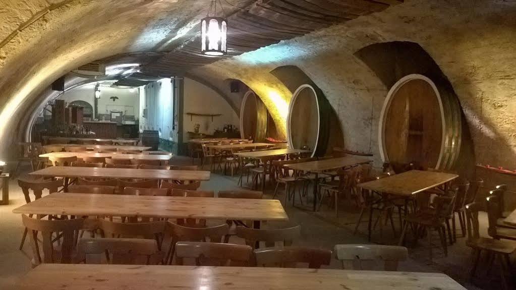 Hotel Restaurant Hambacher Winzer Neustadt an der Weinstraße Extérieur photo