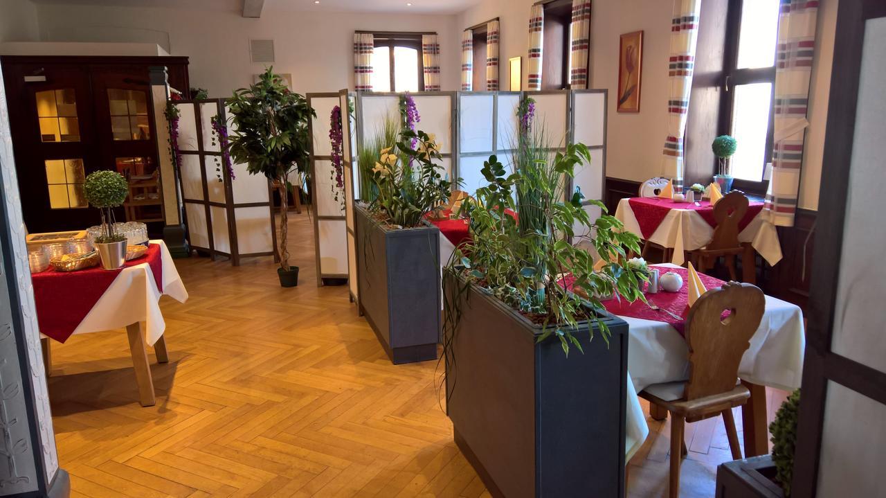 Hotel Restaurant Hambacher Winzer Neustadt an der Weinstraße Extérieur photo