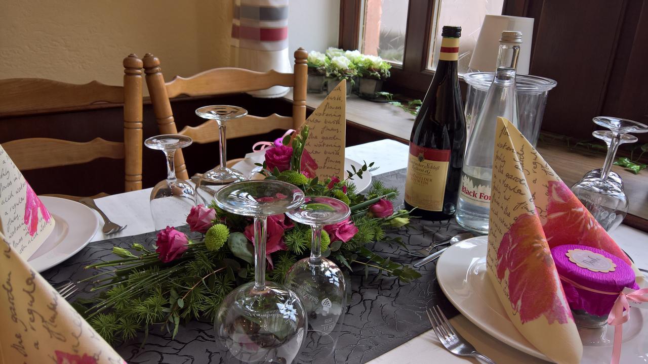 Hotel Restaurant Hambacher Winzer Neustadt an der Weinstraße Extérieur photo