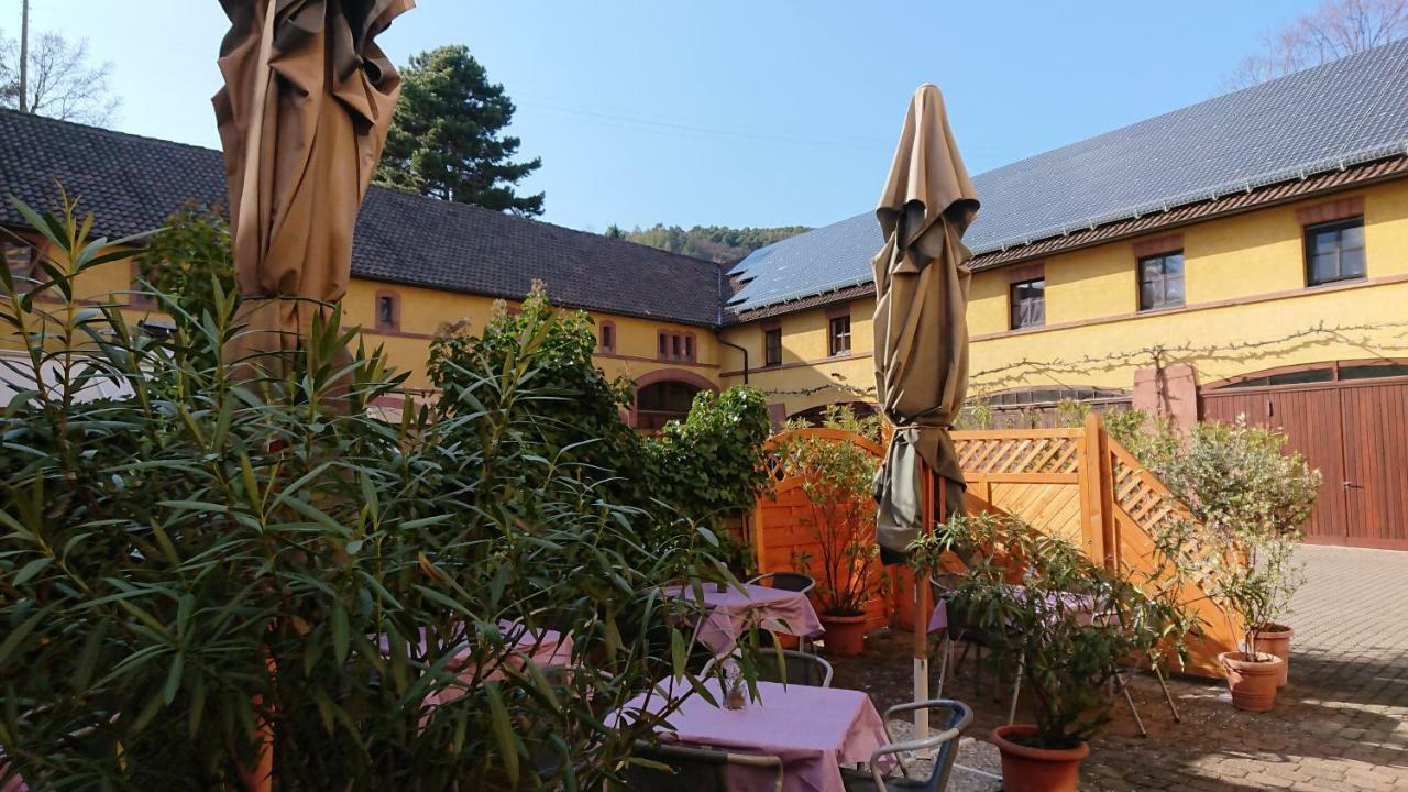 Hotel Restaurant Hambacher Winzer Neustadt an der Weinstraße Extérieur photo